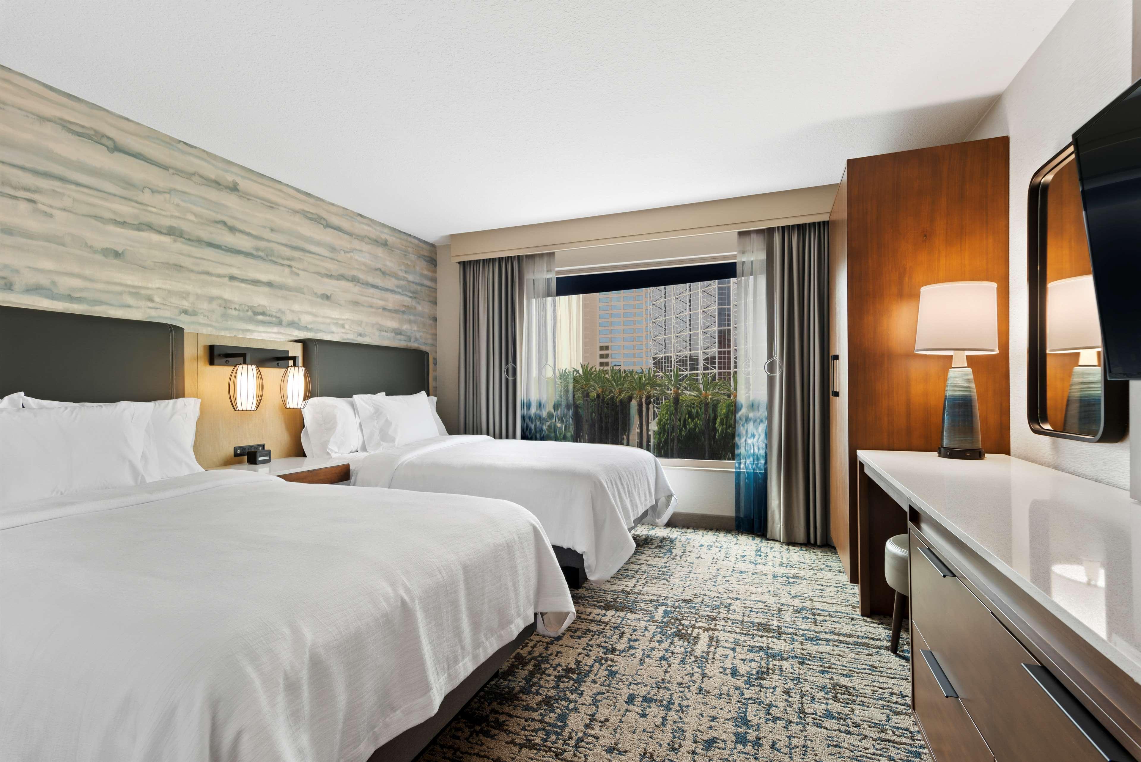 Embassy Anaheim - South 4*